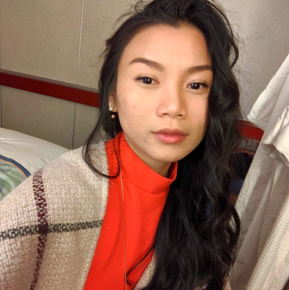 Meet your Posher, Angelica - Picture 1 of 1